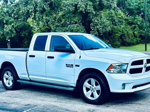 Used 2014 RAM 1500 Express AWD/4WD image 16
