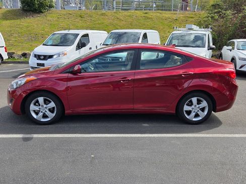 Used 2013 Hyundai Elantra GLS FWD image 4