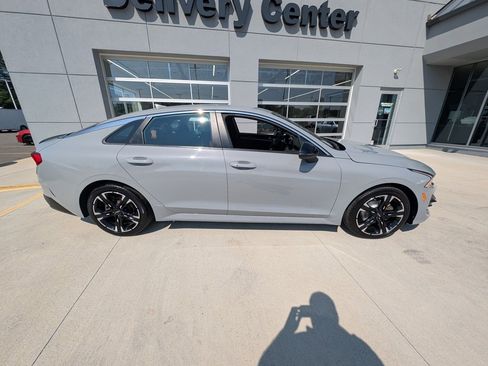 Used 2023 Kia K5 GT-Line w/ GT-Line Premium Package image 4