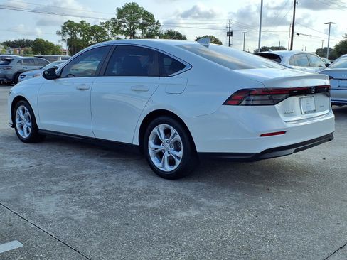 Certified 2023 Honda Accord LX image 3