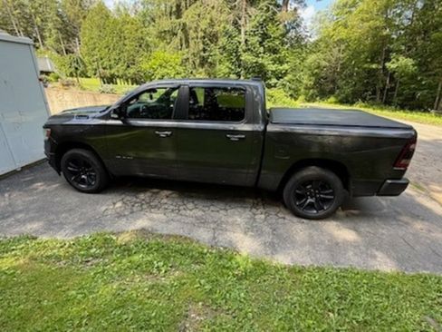Used 2021 RAM 1500 Big Horn AWD/4WD image 3