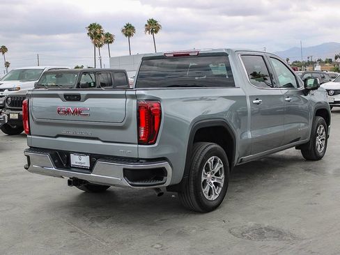 Used 2024 GMC Sierra 1500 SLT AWD/4WD image 9