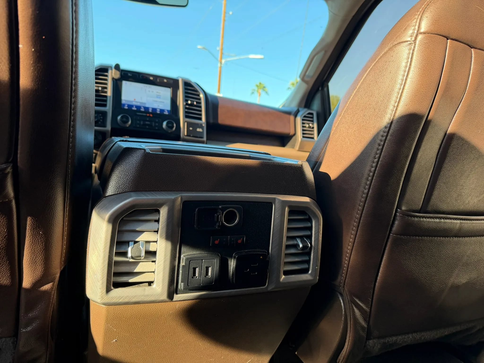 Used 2020 Ford F150 Limited w/ Trailer Tow Package AWD/4WD image 24