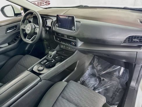 Certified 2023 Nissan Rogue SV AWD/4WD image 32