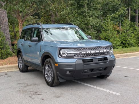 New 2025 Ford Bronco Sport Big Bend w/ Convenience Package AWD/4WD image 2