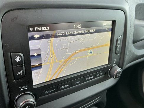 Used 2015 Jeep Renegade Latitude w/ Popular Equipment Group image 26