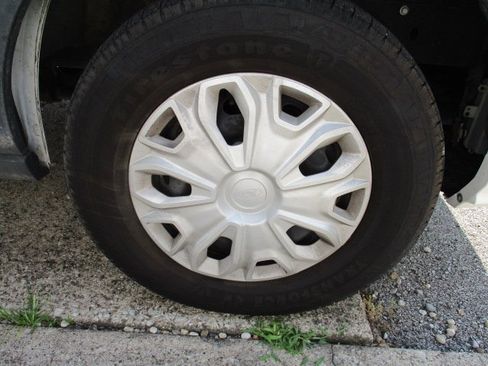 Used 2023 Ford Transit 350 XLT image 23