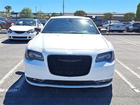 Used 2017 Chrysler 300 S image 2