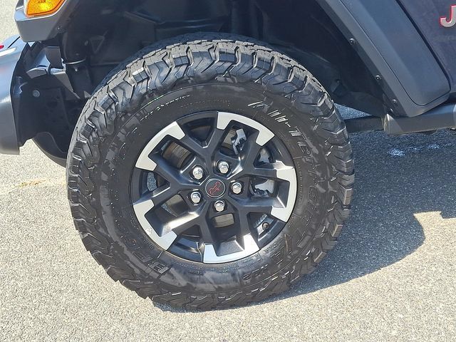Used 2025 Jeep Wrangler Unlimited Rubicon AWD/4WD image 8
