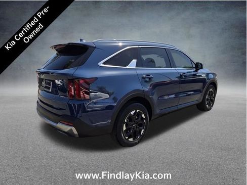Certified 2025 Kia Sorento S w/ Panoramic Sunroof Package image 6