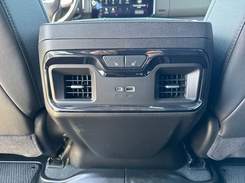 Used 2025 GMC Sierra 2500 AT4 AWD/4WD image 38
