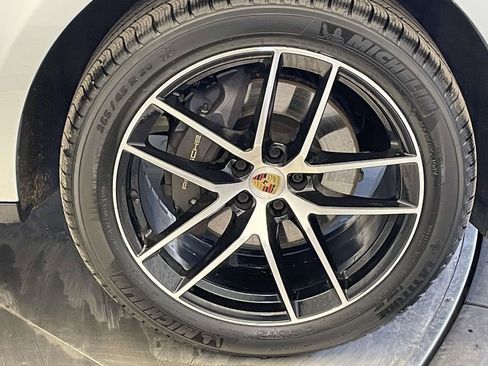 Used 2022 Porsche Macan image 14