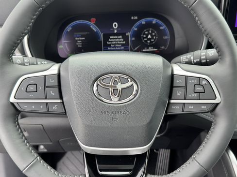 New 2026 Toyota Highlander Platinum AWD/4WD image 21