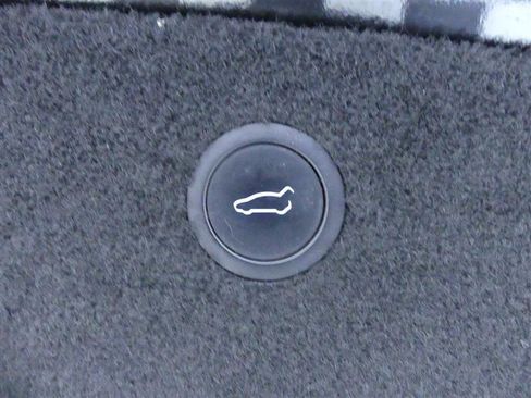 Used 2022 Tesla Model X AWD/4WD image 28