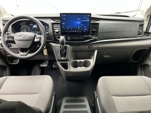 Used 2024 Ford Transit 350 XLT image 4