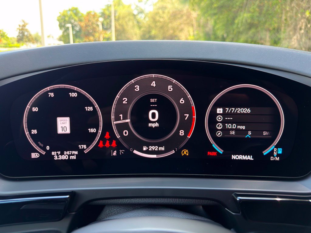 Certified 2026 Porsche Cayenne AWD/4WD image 9