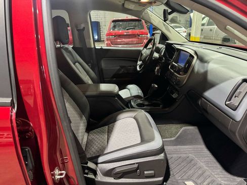 Used 2018 Chevrolet Colorado Z71 image 29