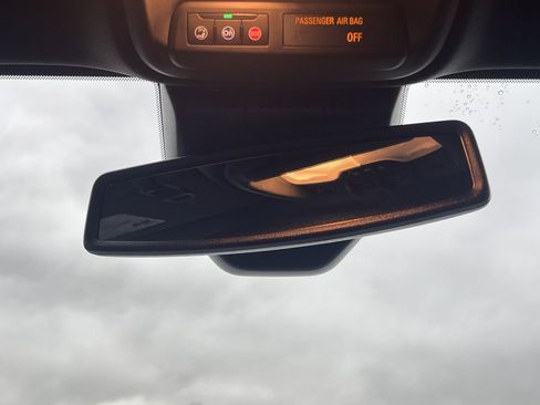 Used 2025 Chevrolet Colorado ZR2 w/ Technology Package image 30