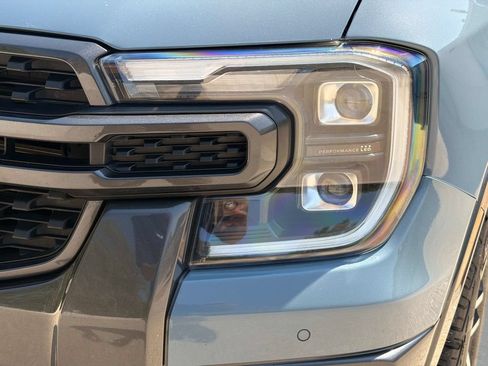 Used 2024 Ford Ranger Lariat w/ FX4 Off-Road Package AWD/4WD image 11