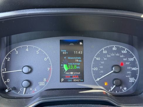Used 2024 Toyota Corolla LE FWD image 25