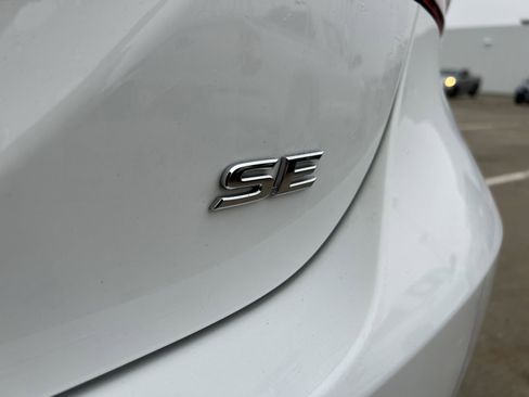 Certified 2023 Toyota Camry SE image 8