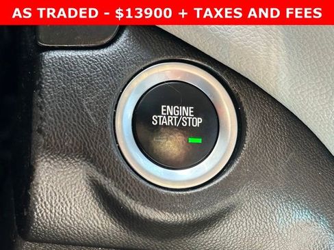 Used 2020 Chevrolet Equinox LS FWD image 25