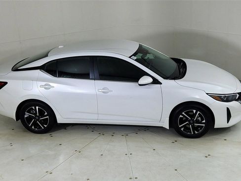 Used 2024 Nissan Sentra SV image 24