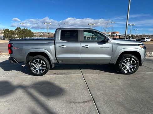 Used 2024 Chevrolet Colorado Z71 w/ Z71 Convenience Package 2 image 9