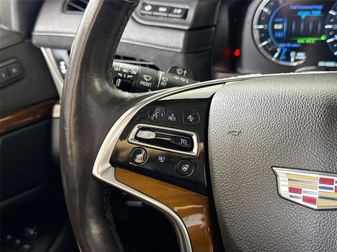 Used 2018 Cadillac Escalade Premium Luxury image 22