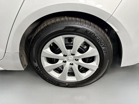 Used 2024 Toyota Corolla LE image 36