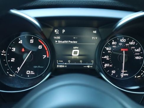 Used 2018 Alfa Romeo Giulia AWD image 16