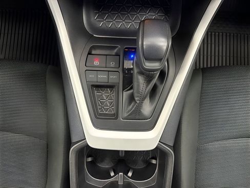 Used 2025 Toyota RAV4 LE image 23