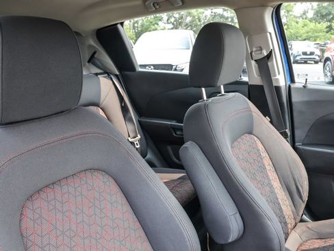 Used 2019 Chevrolet Sonic LT w/ Convenience Package FWD image 34
