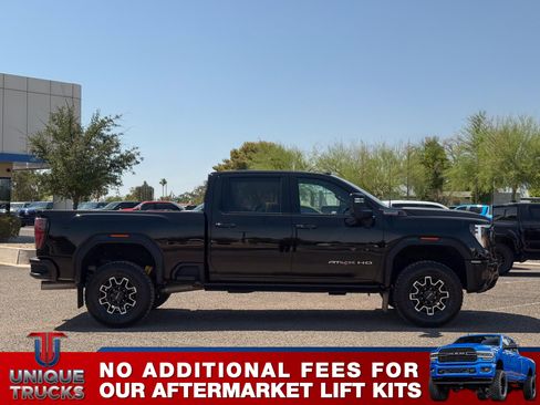 Used 2025 GMC Sierra 2500 AT4X AWD/4WD image 4