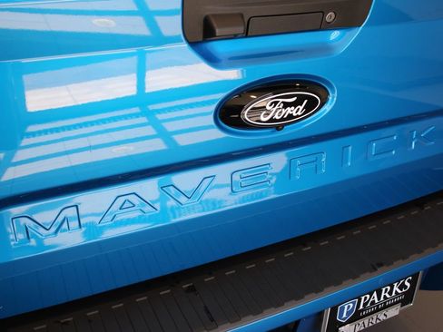 Used 2025 Ford Maverick Lobo AWD/4WD image 35