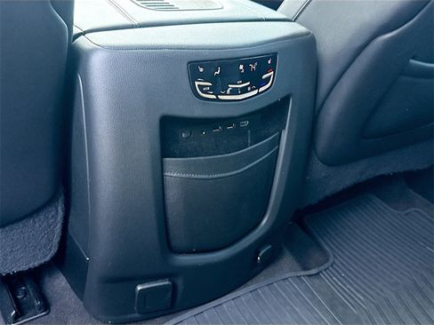 Used 2020 Cadillac Escalade ESV Luxury image 29