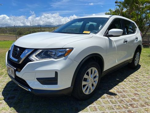 Used 2019 Nissan Rogue S FWD image 3