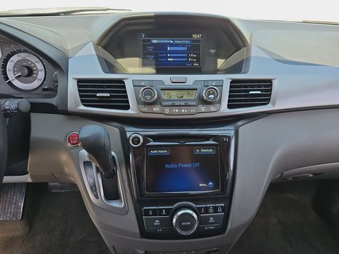 Used 2017 Honda Odyssey Touring image 25