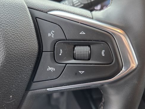 Certified 2025 Chevrolet Trax LT w/ LT Convenience Package FWD image 34