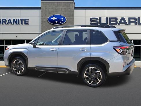 Used 2025 Subaru Forester Limited image 8