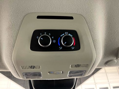 Used 2021 Ford Transit 350 XLT image 22