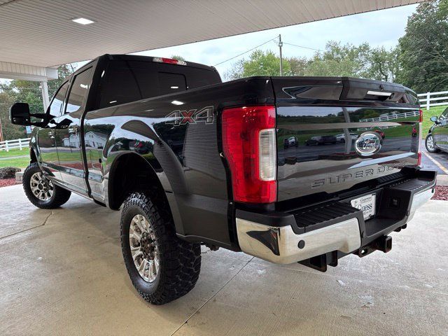 Used 2018 Ford F250 Lariat w/ Lariat Ultimate Package AWD/4WD image 9