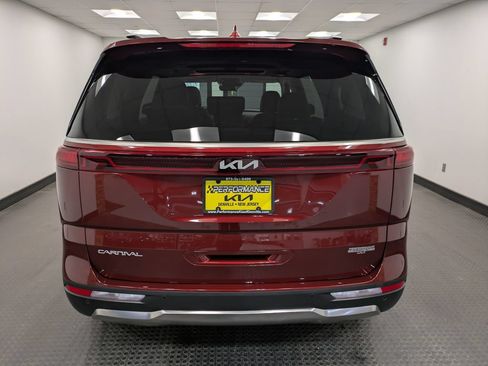 Certified 2024 Kia Carnival SX Prestige FWD image 5