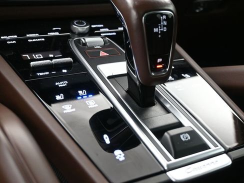 Used 2023 Porsche Cayenne Turbo w/ Premium Package Plus image 17