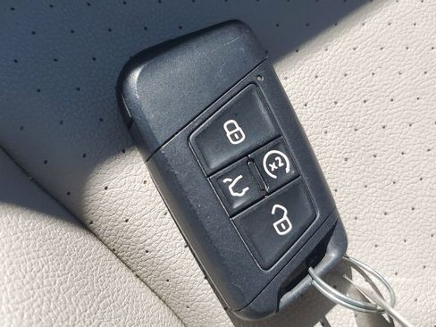 Used 2020 Volkswagen Atlas SE AWD/4WD image 23