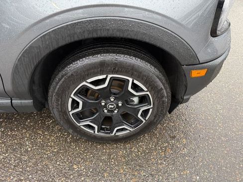 Certified 2025 Ford Bronco Sport Outer Banks w/ Outer Banks Tech Package+ image 30