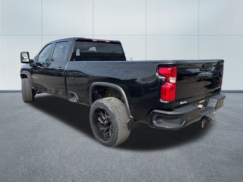 Used 2024 Chevrolet Silverado 2500 Custom w/ Custom Value Package AWD/4WD image 3