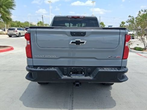 Used 2025 Chevrolet Silverado 1500 ZR2 w/ Technology Package AWD/4WD image 5