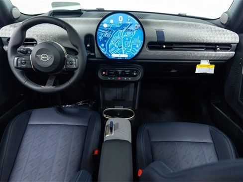 Certified 2025 MINI Cooper 2-Door Hardtop image 21