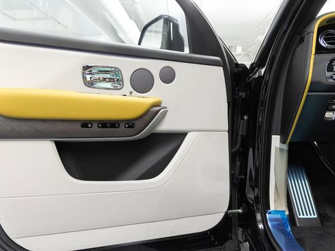 New 2026 Rolls-Royce Cullinan image 19